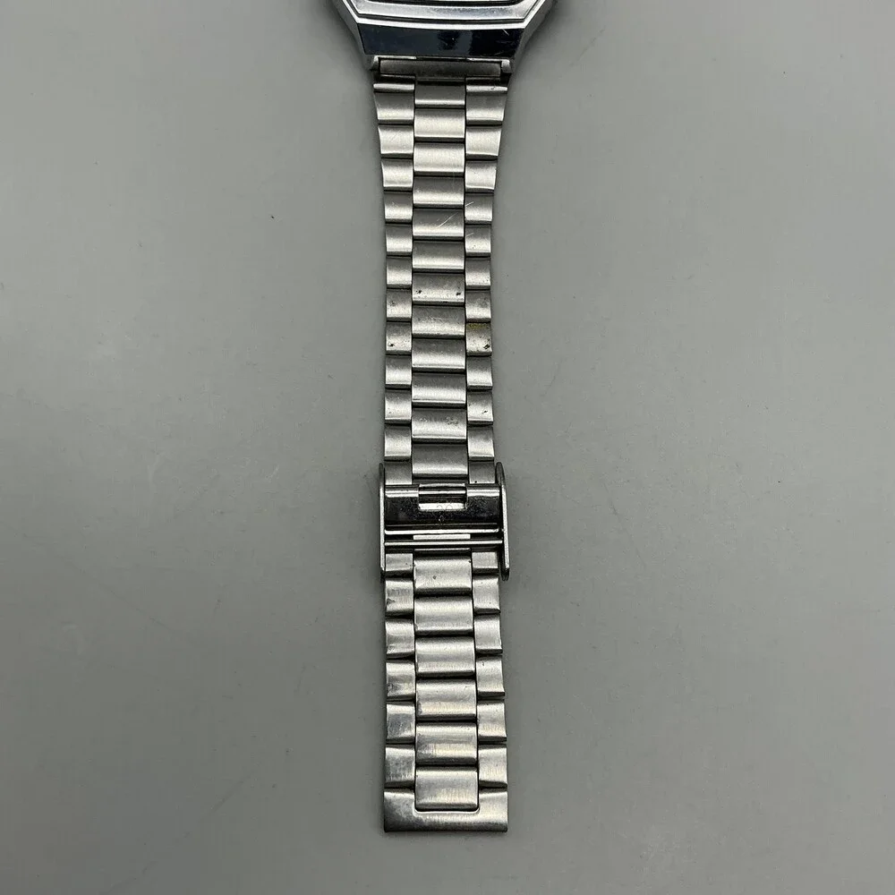 Casio see photos